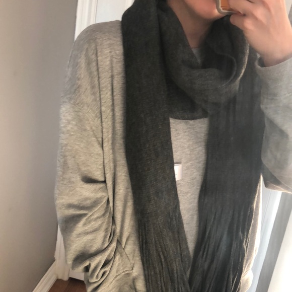 Scarf - Picture 3 of 4